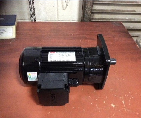 [AW-9324B588] MOTOR PARA MAGAZINE VMC AWEA